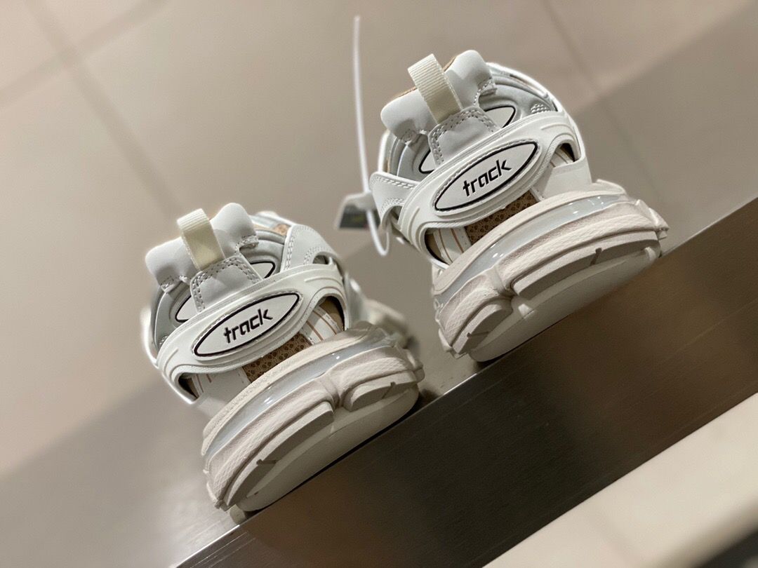 Bal****ga trackrunners