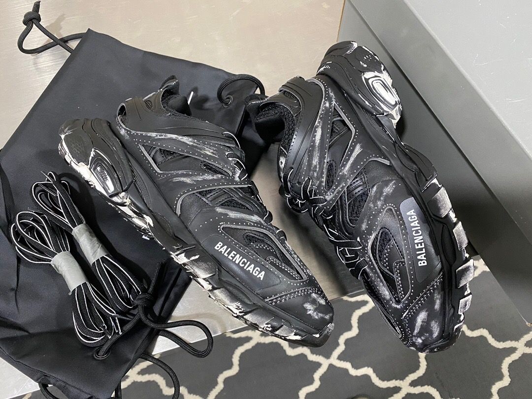 Bal****ga trackrunners