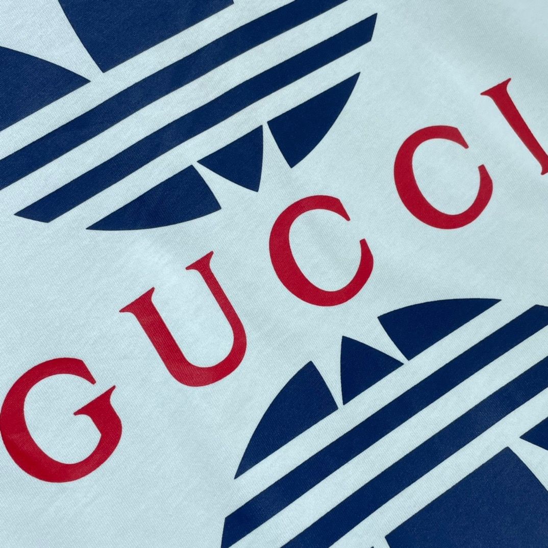 Gu*** x Adi*** T-Shirt