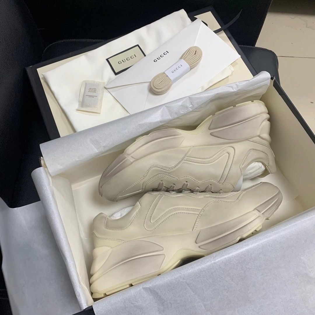 Guc*i Sneakers dirty