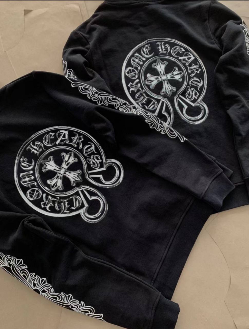 Chro** Hear** Hoodie Glow in Dark